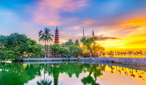 West-lake-and-tran-quoc-pagoda 
