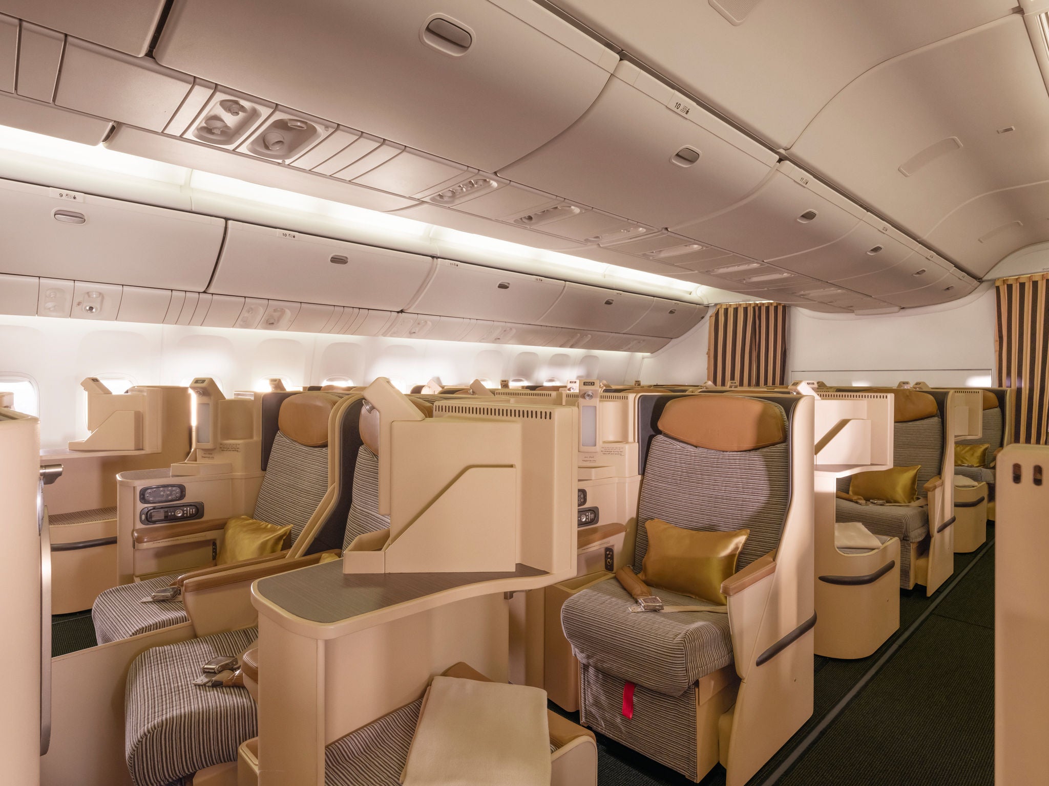 Business Class_Air India Upgraded B777-300ER
