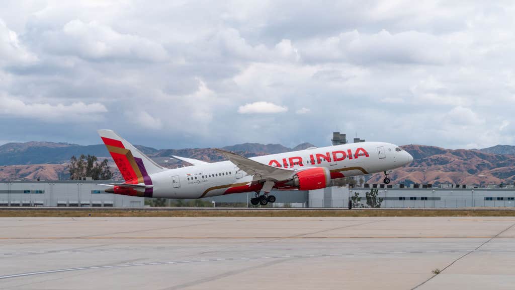 Air India welcomes its first retrofitted B787 featuring new cabin interiors and livery